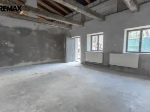 Prodej rodinného domu, Čečelice, Dlážděná, 450 m2