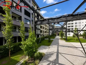 Pronájem bytu 2+kk, Praha, U Pergamenky, 55 m2