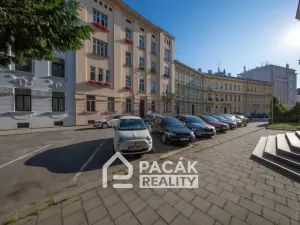 Pronájem bytu 3+1, Olomouc, Kollárovo nám., 123 m2