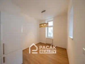 Pronájem bytu 3+1, Olomouc, Kollárovo nám., 123 m2