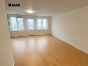 Prodej bytu 1+kk, Lavičky, 53 m2