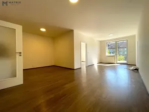 Pronájem bytu 2+kk, Praha - Libeň, U Rokytky, 76 m2
