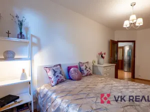 Prodej bytu 2+kk, Praha - Břevnov, Šlikova, 63 m2