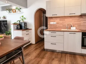 Prodej bytu 3+1, Zlín - Mladcová, Mokrá I, 62 m2