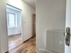 Pronájem bytu 2+kk, Písek, Nádražní, 32 m2