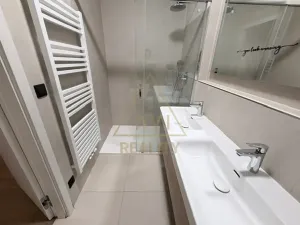 Pronájem bytu 2+kk, Praha - Libeň, Andrštova, 58 m2