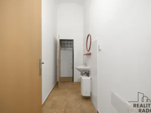 Pronájem obchodního prostoru, Pardubice - Zelené Předměstí, Smilova, 230 m2