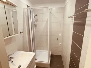 Pronájem bytu 2+kk, Praha - Kamýk, Pšenčíkova, 43 m2
