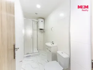 Pronájem bytu 2+kk, Velim, třída Krále Jiřího, 37 m2