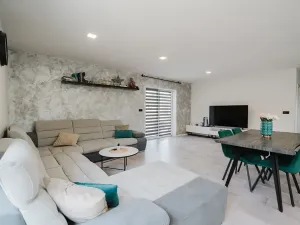 Prodej rodinného domu, Klučov, 170 m2