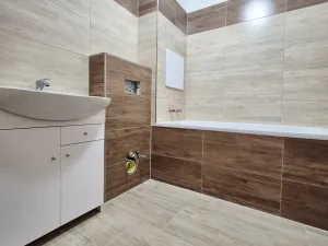 Pronájem bytu 2+kk, České Budějovice, Větrná, 55 m2