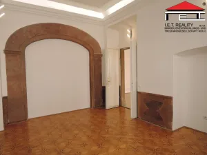 Pronájem kanceláře, Praha - Staré Město, Týnská, 114 m2