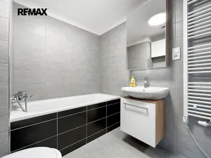 Prodej bytu 1+kk, Plzeň, V Zahrádkách, 39 m2
