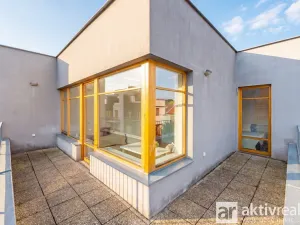 Prodej bytu 3+1, Praha - Žižkov, Mezi domky, 110 m2