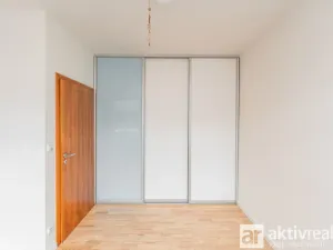 Prodej bytu 3+1, Praha - Žižkov, Mezi domky, 110 m2