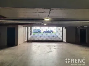 Pronájem garáže, Brno, Košinova, 15 m2