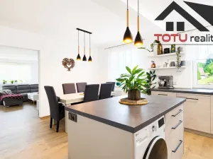Prodej rodinného domu, Trutnov, 240 m2