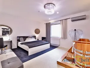 Prodej ubytování, Kolín, Slovenská, 394 m2