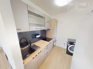Pronájem bytu 3+kk, Praha, Bělčická, 58 m2