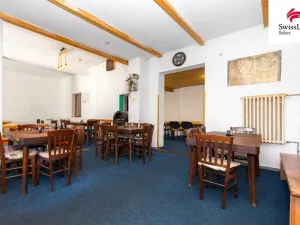 Prodej komerční nemovitosti, Holice, Holubova, 253 m2