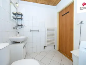 Prodej komerční nemovitosti, Holice, Holubova, 253 m2