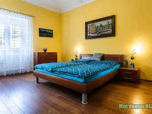 Pronájem vícegeneračního domu, Praha - Písnice, Putimská, 13000 m2