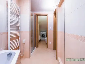 Pronájem vícegeneračního domu, Praha - Písnice, Putimská, 13000 m2