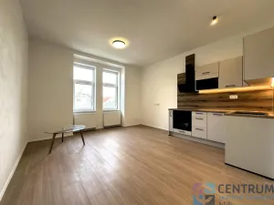Pronájem bytu 2+kk, Jablonec nad Nisou, U Jeslí, 41 m2