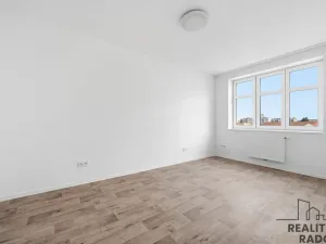 Pronájem bytu 2+kk, Pardubice - Zelené Předměstí, Teplého, 46 m2