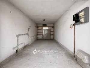 Prodej garáže, Znojmo, Havlíčkova, 20 m2