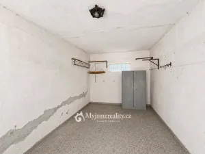 Prodej garáže, Znojmo, Havlíčkova, 20 m2