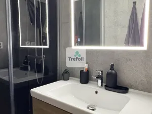 Prodej bytu 2+kk, Praha, Bazovského, 45 m2