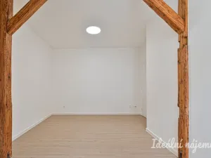 Pronájem bytu 1+1, Brno, Slovinská, 45 m2
