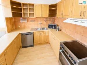 Pronájem bytu 2+1, Praha - Strašnice, Pod Třebešínem, 97 m2