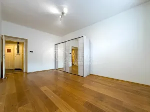 Pronájem bytu 2+kk, Praha - Holešovice, U průhonu, 48 m2