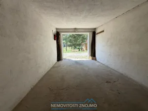 Pronájem garáže, Znojmo, Kuchařovická, 18 m2