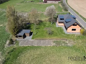 Prodej rodinného domu, Rovensko pod Troskami, 252 m2