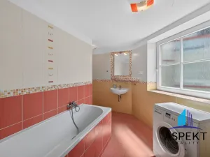 Pronájem bytu 2+kk, Praha - Holešovice, Tovární, 64 m2