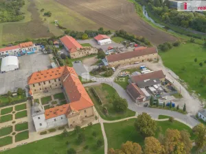 Prodej rodinného domu, Králův Dvůr, 5. května, 360 m2