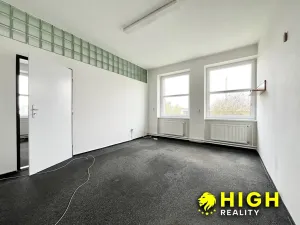 Pronájem kanceláře, Dýšina, 490 m2