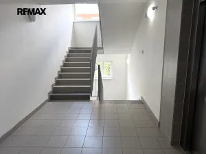 Pronájem bytu 2+kk, Hostivice, Žitná, 50 m2
