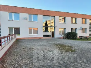 Pronájem bytu 1+1, Zlín, U Trojáku, 36 m2