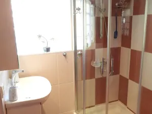 Prodej rodinného domu, Bělá pod Bezdězem, Táborová, 178 m2