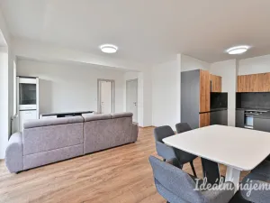 Pronájem bytu 2+kk, Slavkov u Brna, Slovanská, 63 m2