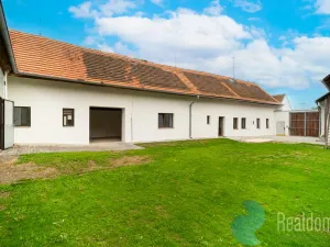 Prodej zemědělské usedlosti, Babice, 809 m2