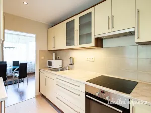 Pronájem bytu 3+kk, Praha - Kobylisy, Šimůnkova, 61 m2