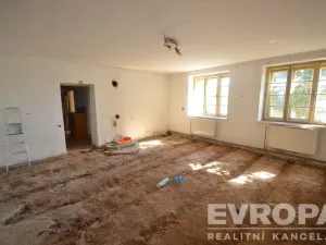 Prodej rodinného domu, Dolní Hbity - Jelence, 780 m2