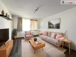 Prodej bytu 3+1, Valtice, nám. Svobody, 72 m2