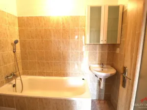 Pronájem bytu 2+1, Děčín - Děčín I-Děčín, Stavební, 58 m2