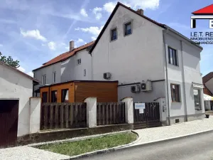 Prodej rodinného domu, Veselí nad Lužnicí, Malé náměstí, 303 m2